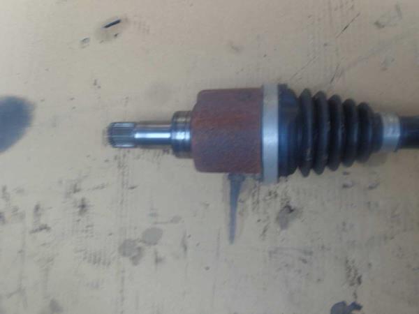 ARBRE DE TRANSMISSION AVANT GAUCHE VAG - Vue 2